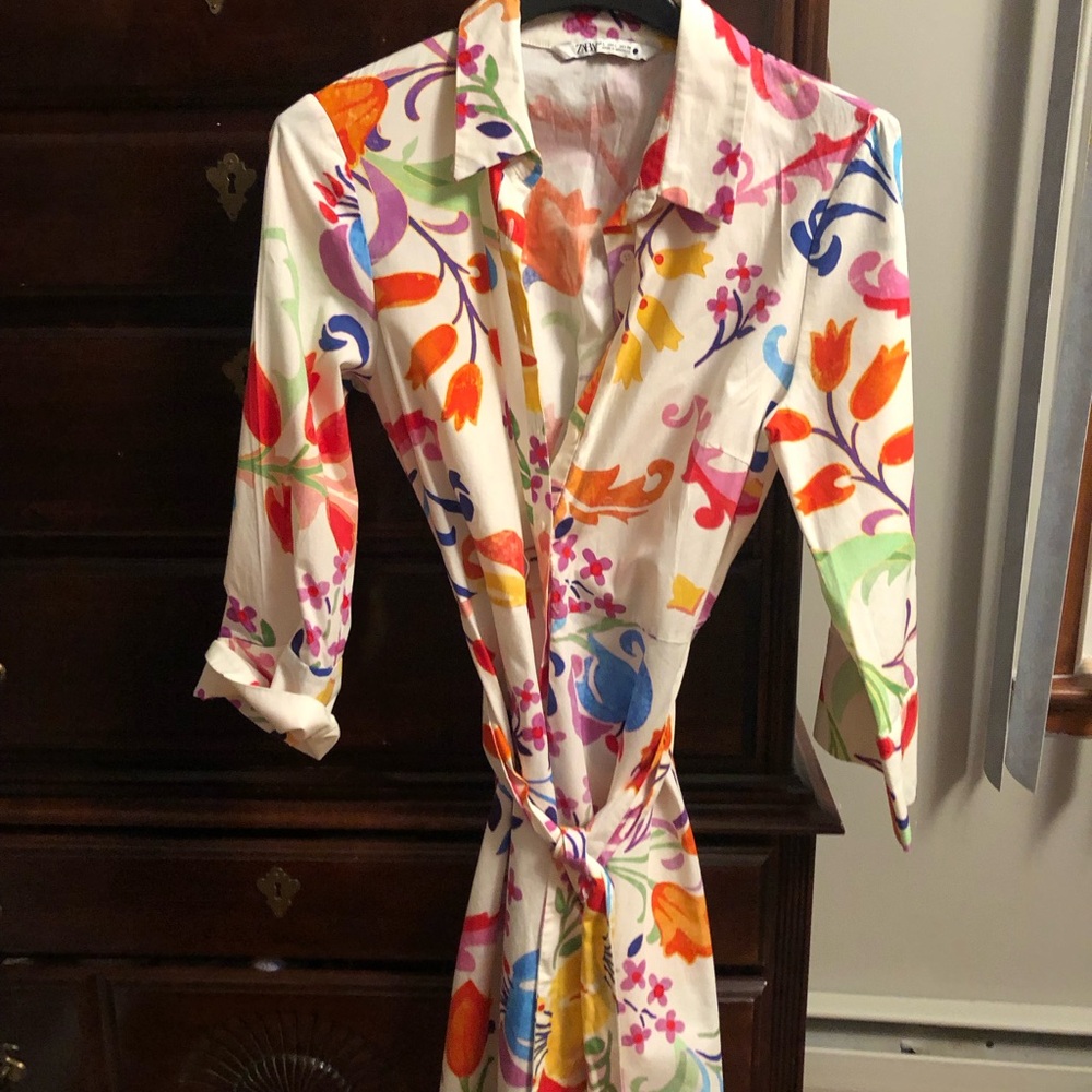 Zara White Midi Dress with Multicolor Floral Print